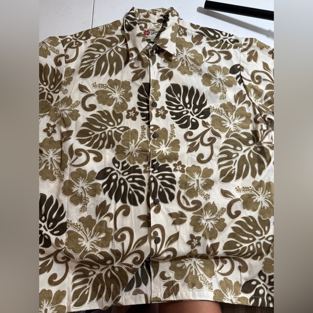 Hilo Hattie Aloha Polo